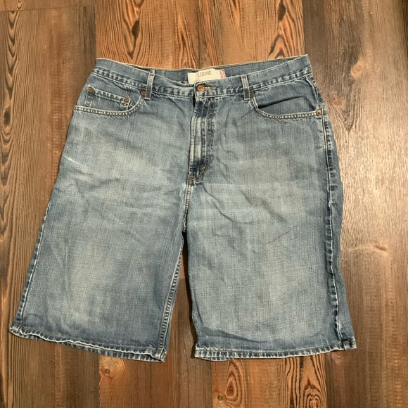 Levi's Other - Levi’s 569  Loose Fit Shorts Size 36